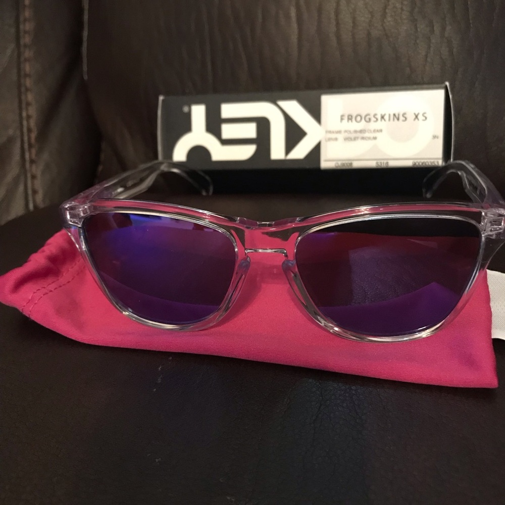 Oakley Violet Frogskins 🐸
